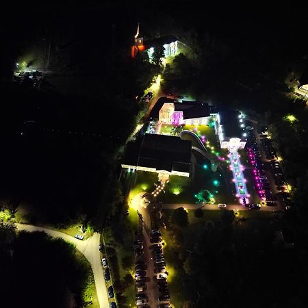 Hotel Cardinal-Domeniile Martinutzi Alba Iulia Exteriör bild