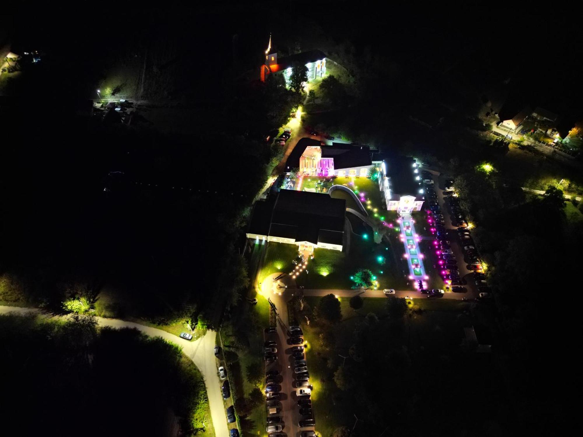 Hotel Cardinal-Domeniile Martinutzi Alba Iulia Exteriör bild