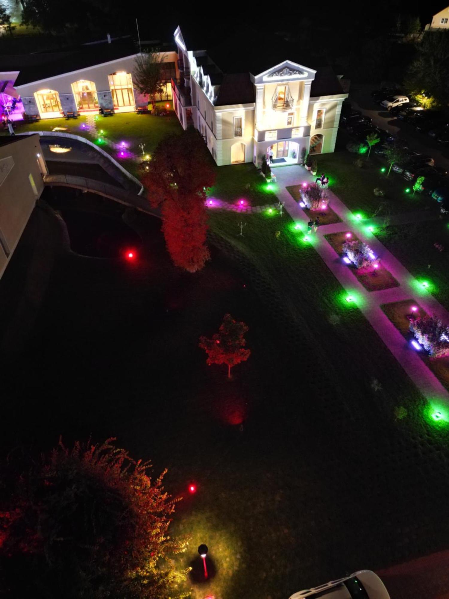 Hotel Cardinal-Domeniile Martinutzi Alba Iulia Exteriör bild