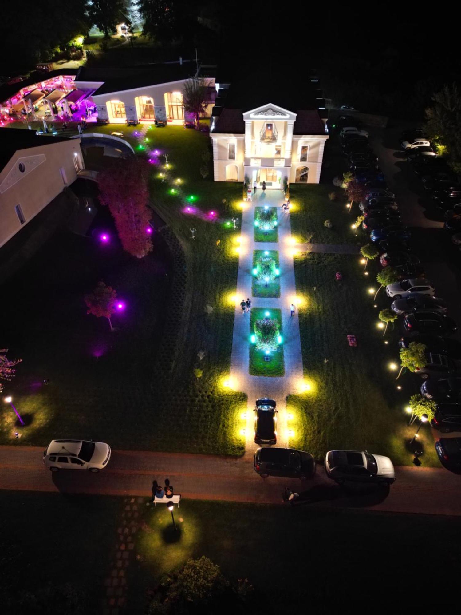 Hotel Cardinal-Domeniile Martinutzi Alba Iulia Exteriör bild