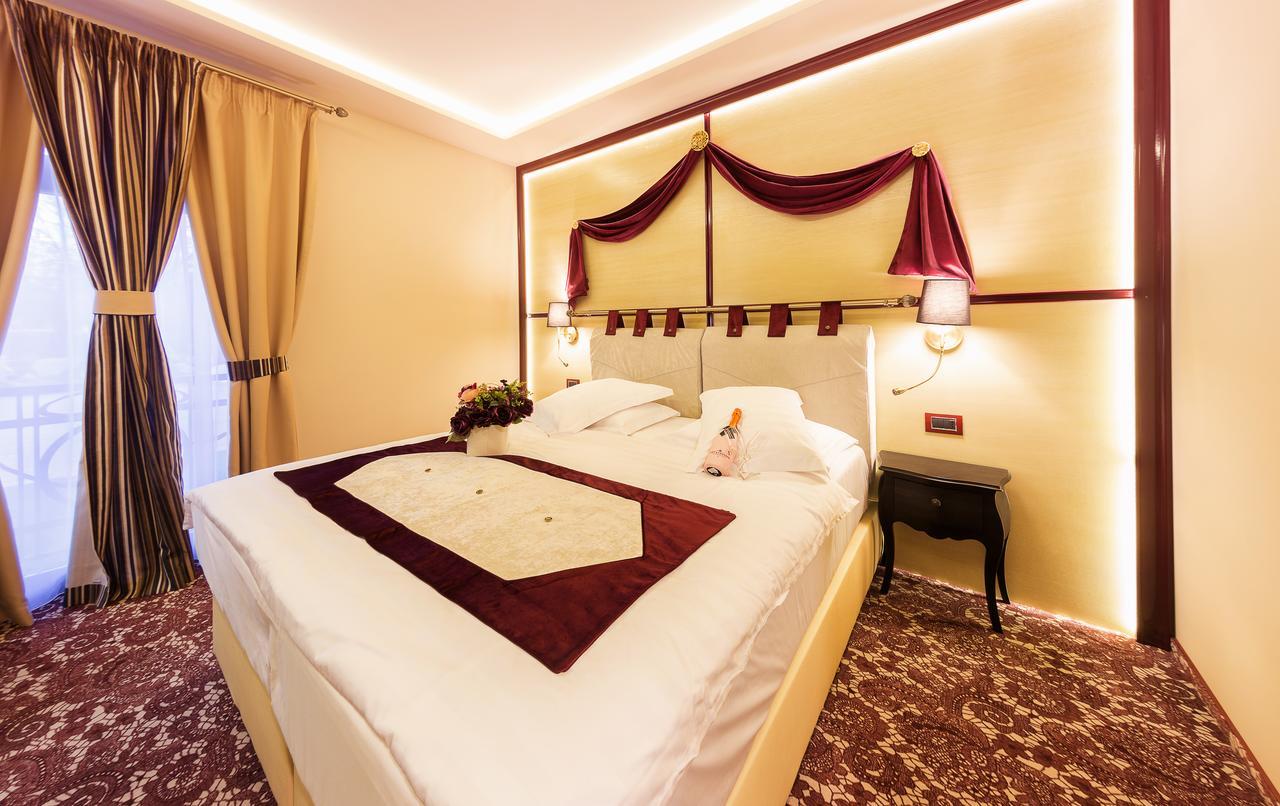 Hotel Cardinal-Domeniile Martinutzi Alba Iulia Exteriör bild