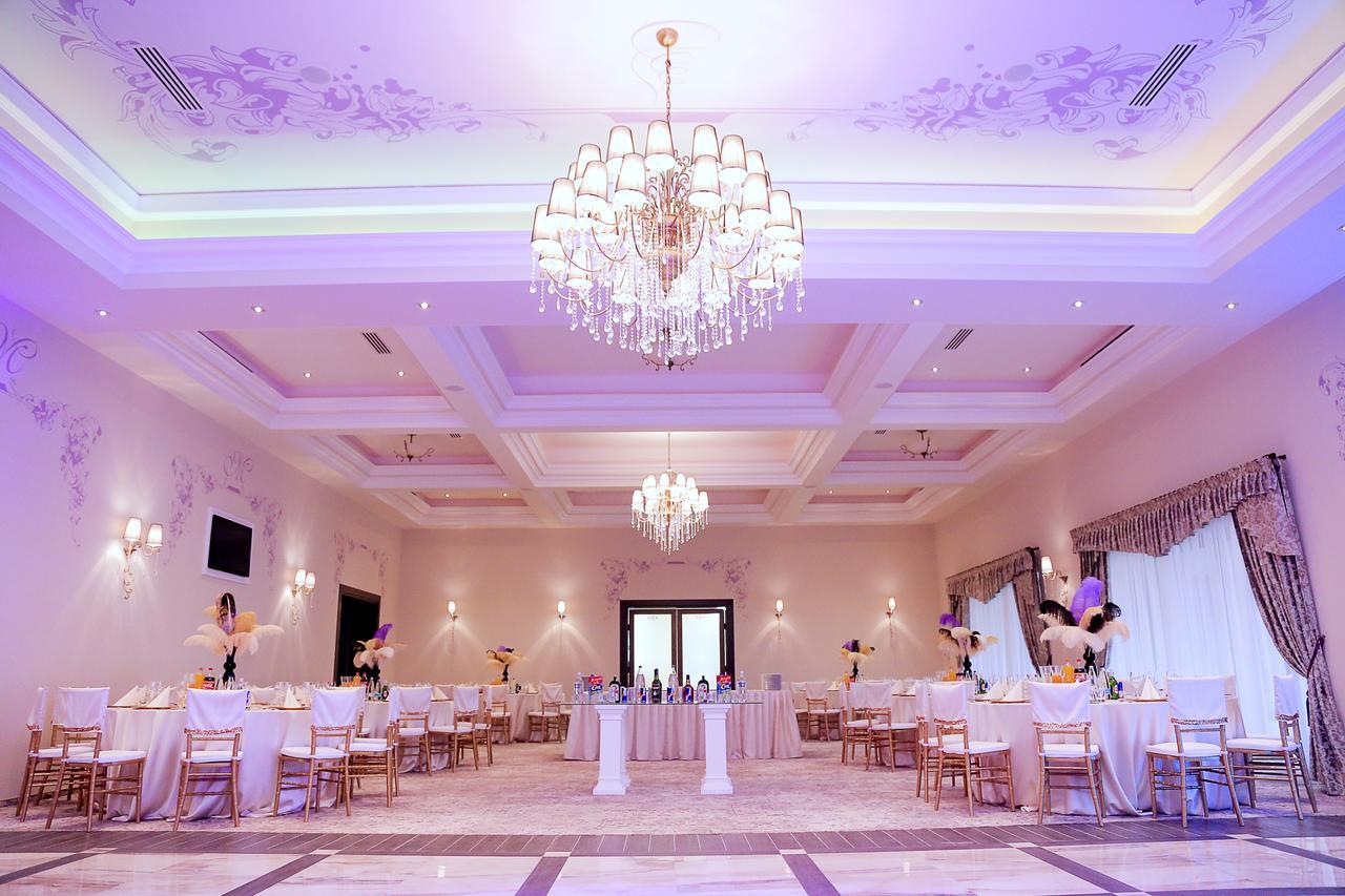 Hotel Cardinal-Domeniile Martinutzi Alba Iulia Exteriör bild